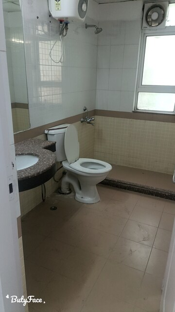Bathroom in 3 BHK Apartment at Bestech Park View City 1, Sector 48 – for Rent