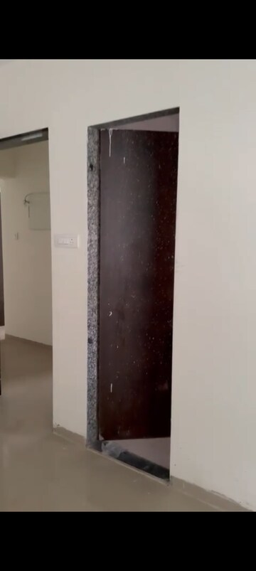 Furnished Amenities in 3 BHK Apartment at Parijat CHS Shell Colony, Chembur – for Rent