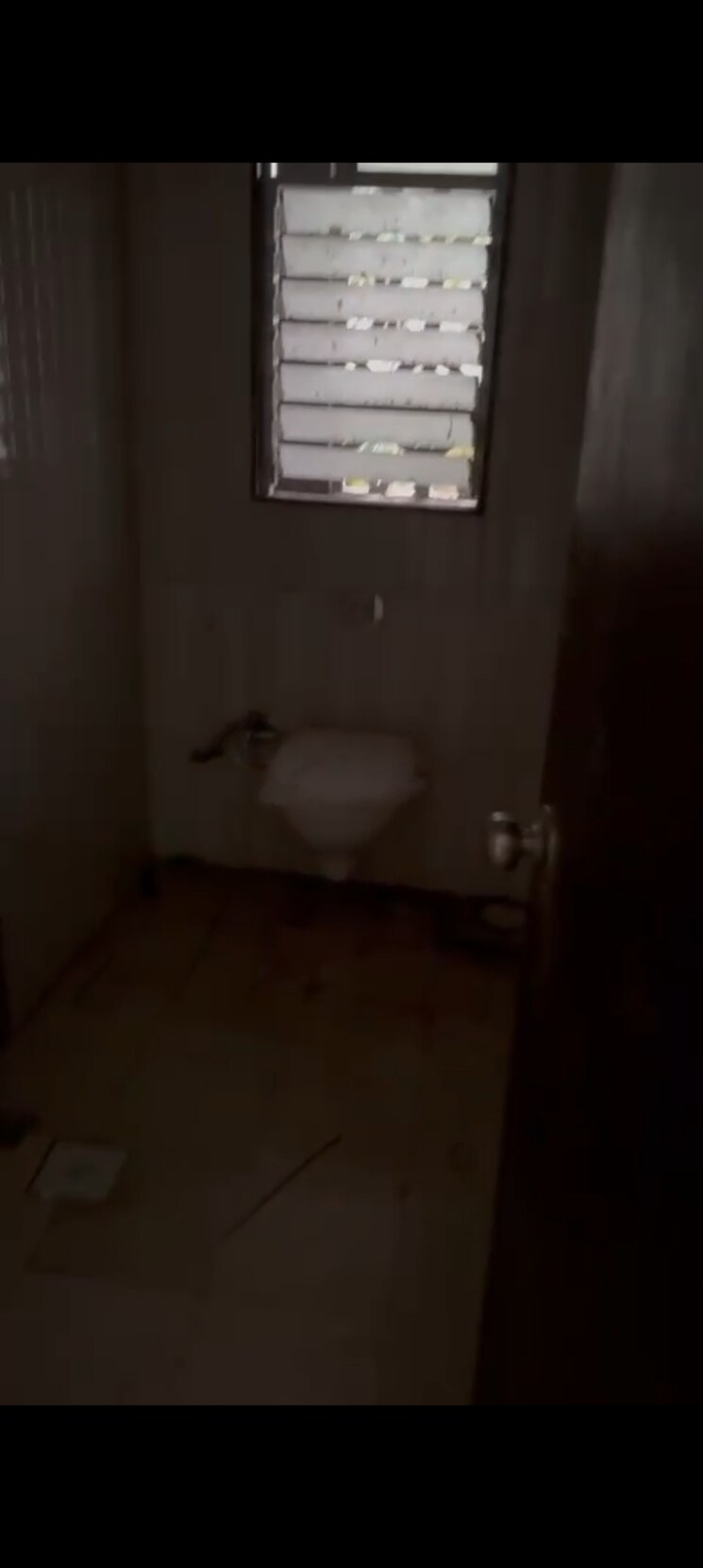 Bathroom, parijat-chs-shell-colony 3 Bedroom 900 Sq.Ft. Apartment In Chembur Mumbai 8967452