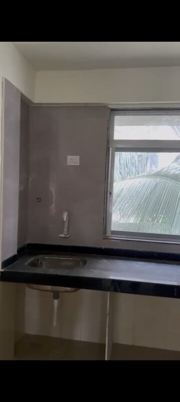 Furnished Amenities in 3 BHK Apartment at Parijat CHS Shell Colony, Chembur – for Rent