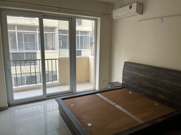 Room in 4 BHK Apartment at Emaar Emerald Hills Phase 2, Sector 65 – for Rent