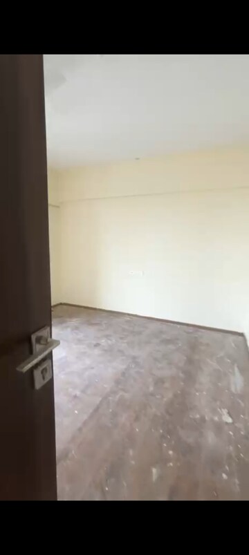 Room in 3 BHK Apartment at Chandrodaya CHS Chembur, Chembur – for Rent