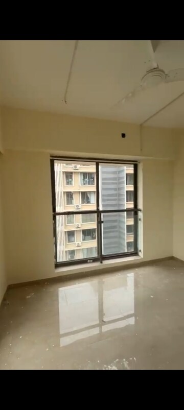 Room in 3 BHK Apartment at Chandrodaya CHS Chembur, Chembur – for Rent