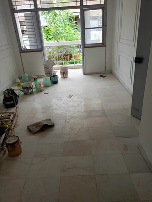 Room in 2 BHK Builder Floor at Sector 57 – for Sale