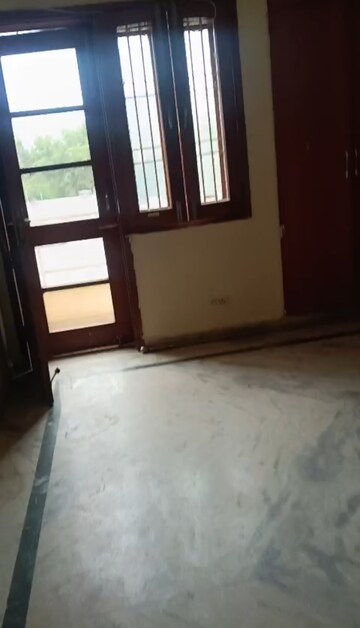 3.5 BHK Independent House For Rent in Sector 45
