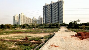  Plot For Sale in Sector 142
