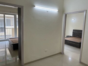 Room in 4 BHK Apartment at Emaar MGF Emerald Hills, Sector 65 – for Rent