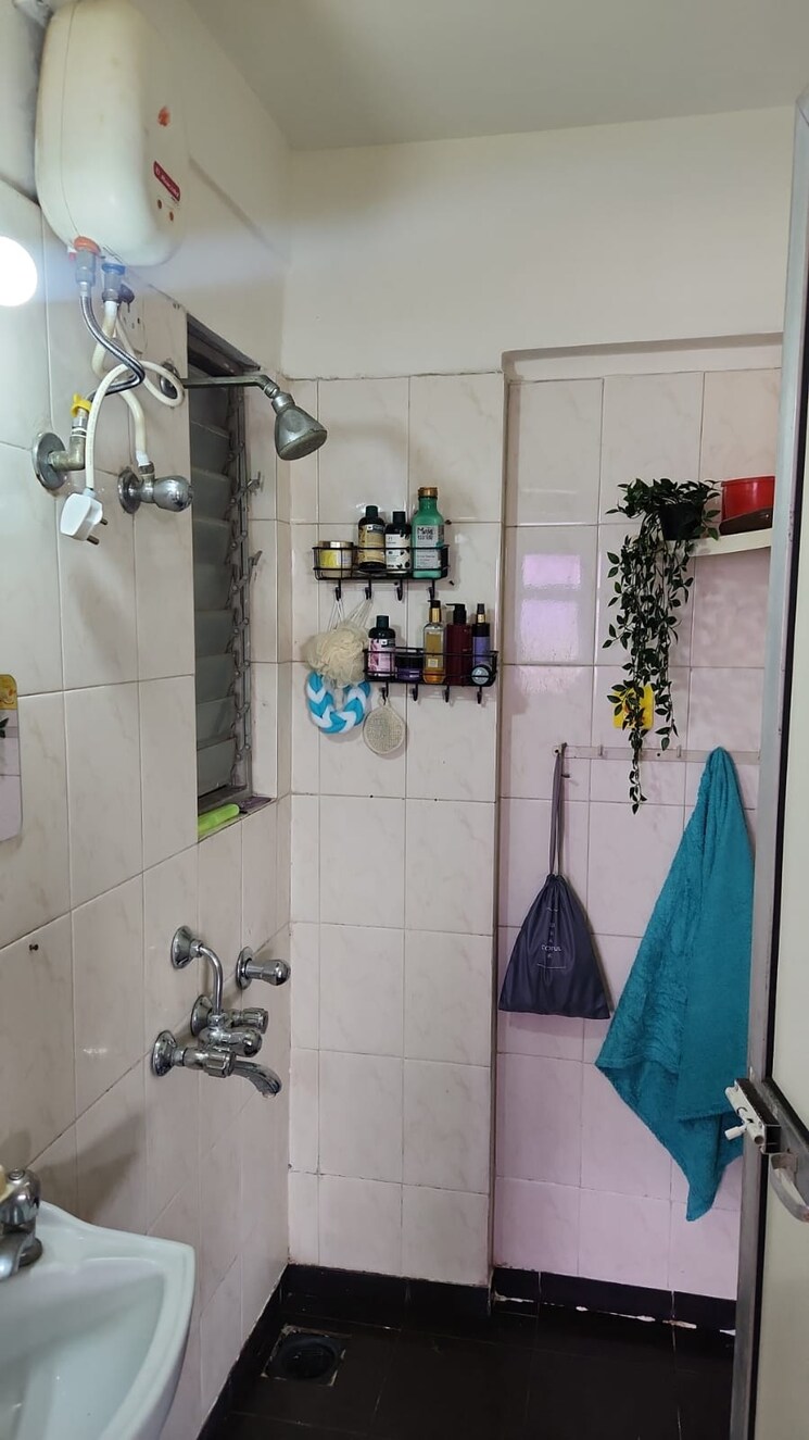 Bathroom, valentine-apartments 1 Bedroom 600 Sq.Ft. Apartment In Goregaon East Mumbai 8967506