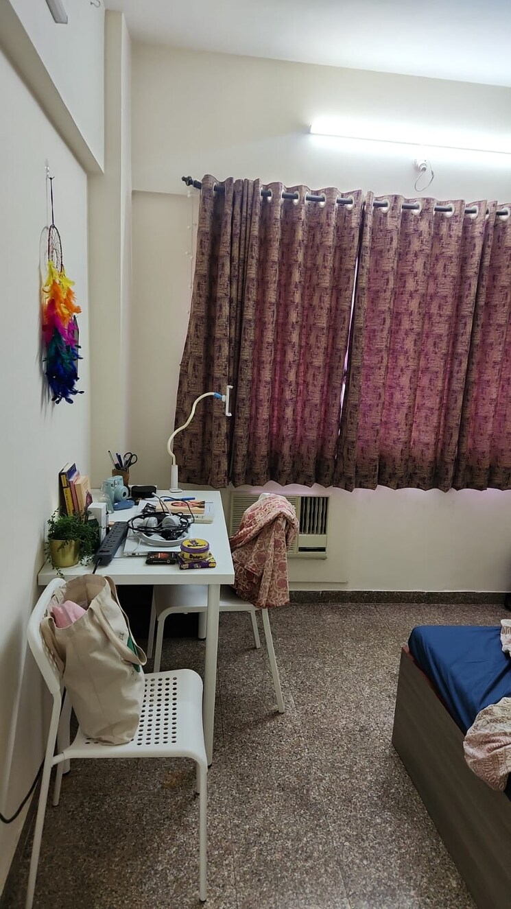 Room, valentine-apartments 1 Bedroom 600 Sq.Ft. Apartment In Goregaon East Mumbai 8967506