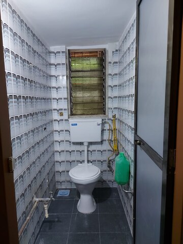 Bathroom in 1.5 BHK Apartment at Matoshree Swaroop Celesta, Vile Parle East – for Rent