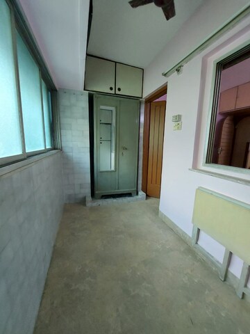 Room in 1.5 BHK Apartment at Matoshree Swaroop Celesta, Vile Parle East – for Rent