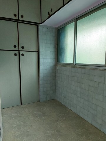 Room in 1.5 BHK Apartment at Matoshree Swaroop Celesta, Vile Parle East – for Rent