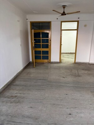 Room in 3 BHK Apartment at Sahastradhara Road – for Sale