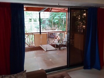 Bedroom in 3.5 BHK Apartment at Hill Garden, Manpada – for Rent
