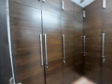 Furnished Amenities in 4 BHK Builder Floor at Model Town Phase 2 – for Rent