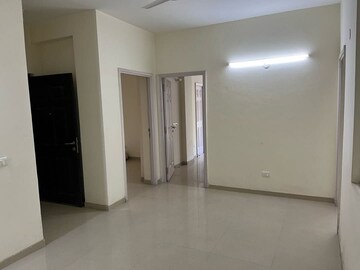 Room in 3 BHK Apartment at Emaar Emerald Estate, Sector 65 – for Rent