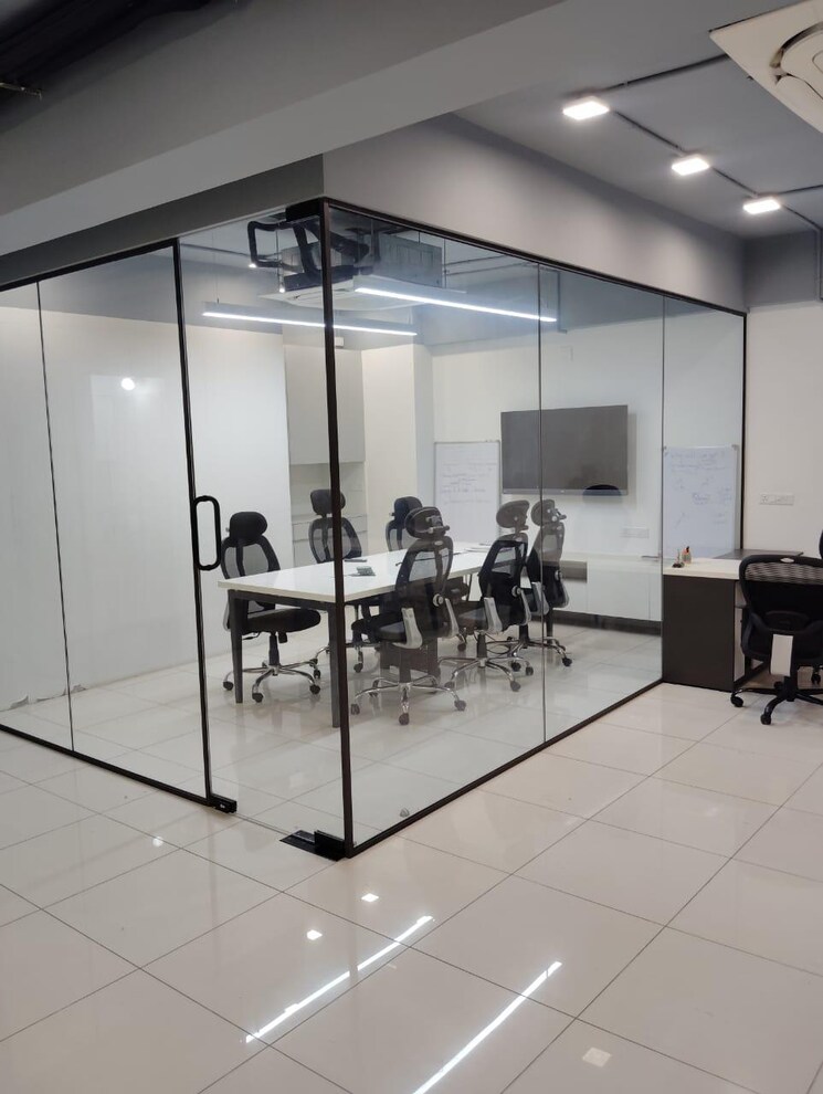 Gym, aaron-spectra Commercial Office Space 2794 Sq.Ft. In Bodakdev Ahmedabad 8967569