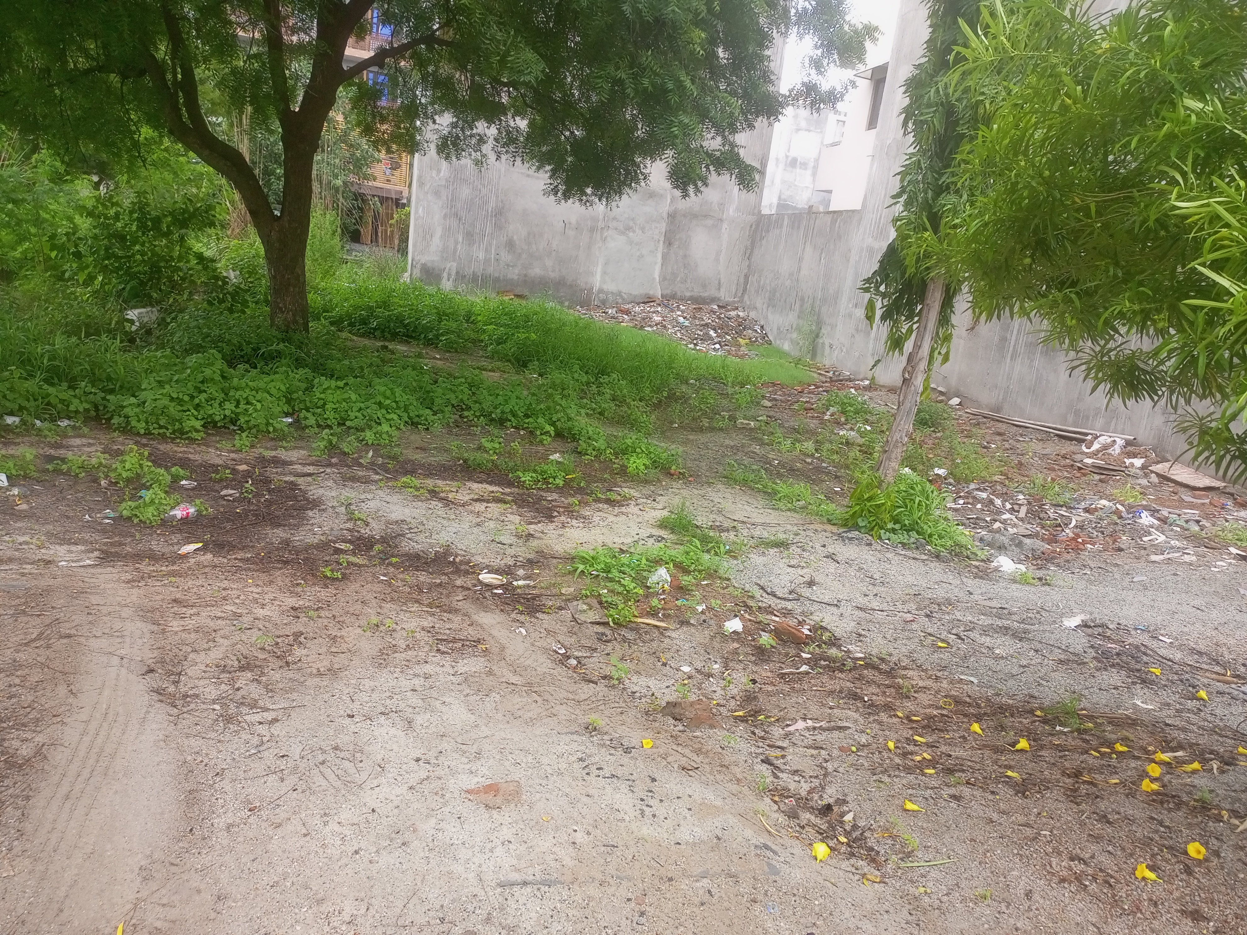 Plot For Sale in Brinda City