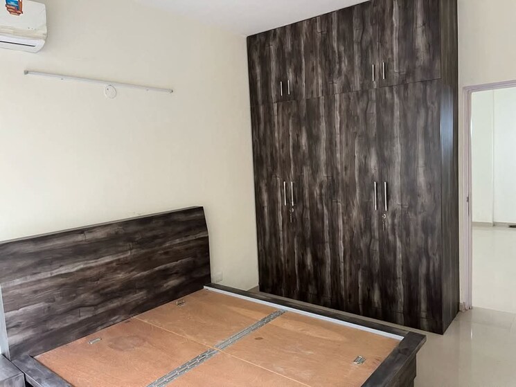 Room, bestech-park-view-spa-next 3 Bedroom 1750 Sq.Ft. Apartment In Sector 67 Gurgaon 8967602