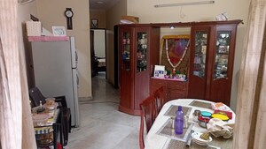 Parking in 3 BHK Builder Floor at Lajpat Nagar Iii – for Sale