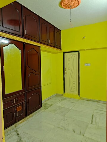 Room in 2 BHK Independent House at Amaravathi Road – for Rent