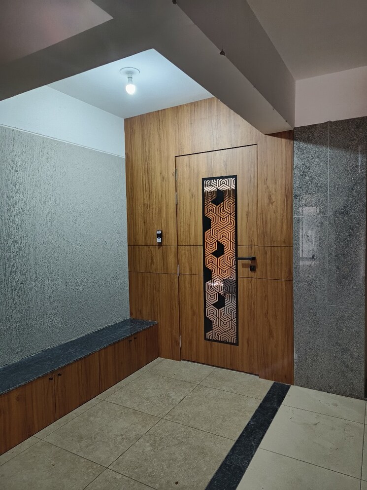 Room, vaishnodevi circle 3 Bedroom 180 Sq.Yd. Apartment In Vaishnodevi Circle Ahmedabad 8967584