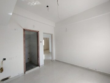 Room in 2 BHK Apartment at Vaishnavi Houdini, Bandlaguda Jagir – for Sale