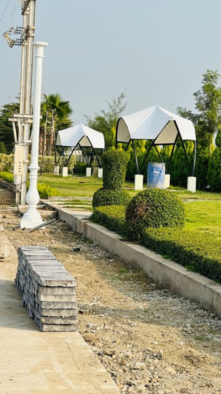 Garden, ujjain road  1000 Sq.Ft. Plot In Ujjain Road Indore 8967582