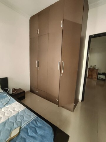 2 BHK Apartment For Rent in Emaar Emerald Estate, Sector 65