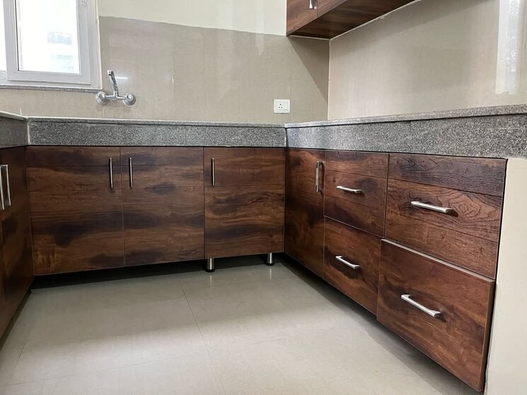 Kitchen, emaar-emerald-estate 2 Bedroom 1020 Sq.Ft. Apartment In Sector 65 Gurgaon 8967649