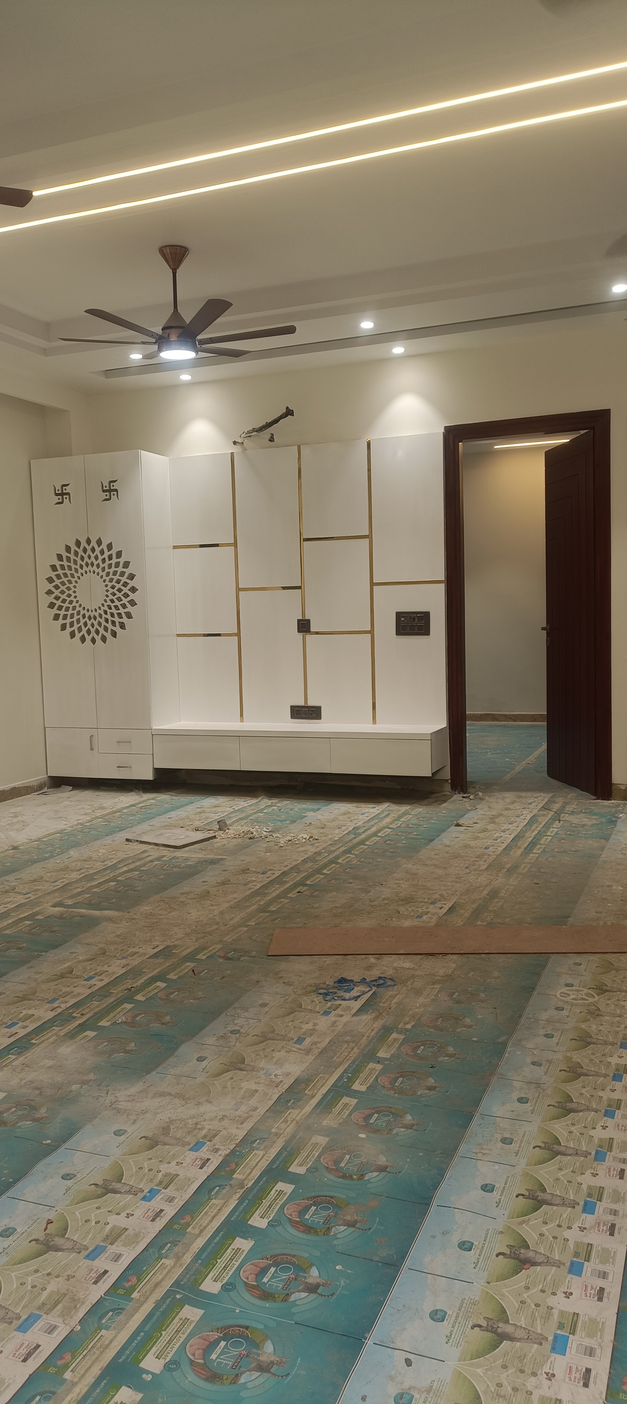 3 BHK + Pooja Room Builder Floor For Rent in Anand Vihar 