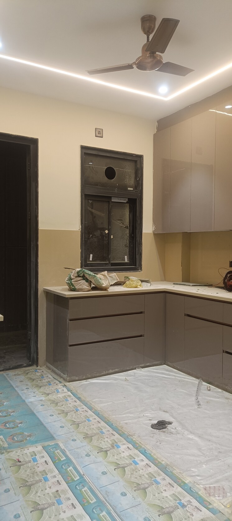 Kitchen, anand vihar 3 Bedroom 1800 Sq.Ft. Builder Floor In Anand Vihar Delhi 8967643