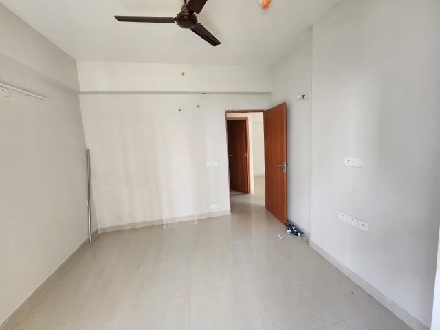 2 BHK + Pooja Room,Servant Room,Study Room,Extra Room Independent House For Rent in Tata Eureka Park