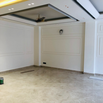 Building Lobby in 3.5 BHK Villa at Sector 21 – for Rent