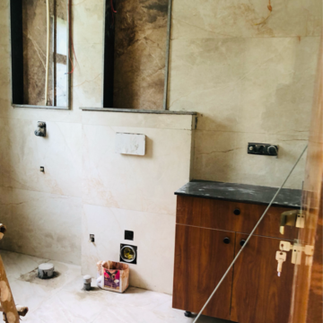 Bathroom in 3.5 BHK Villa at Sector 21 – for Rent