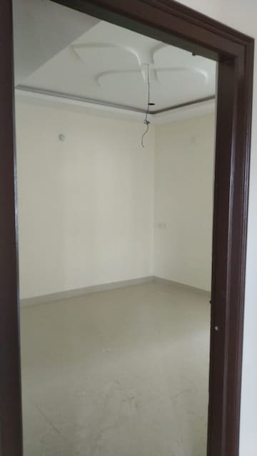 Room in 3 BHK Apartment at Old Bowenpally – for Sale