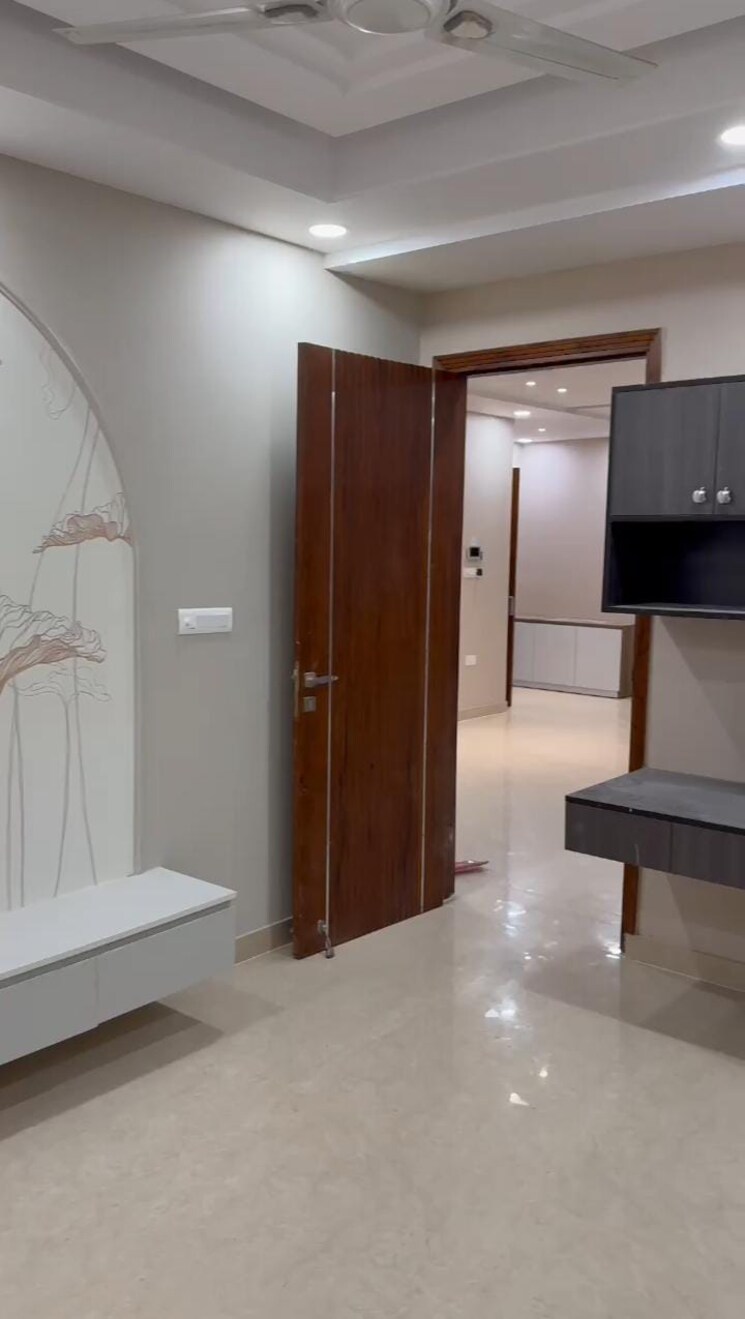 Room, tdi-the-retreat 4 Bedroom 270 Sq.Ft. Builder Floor In Sector 89 Faridabad 8967366