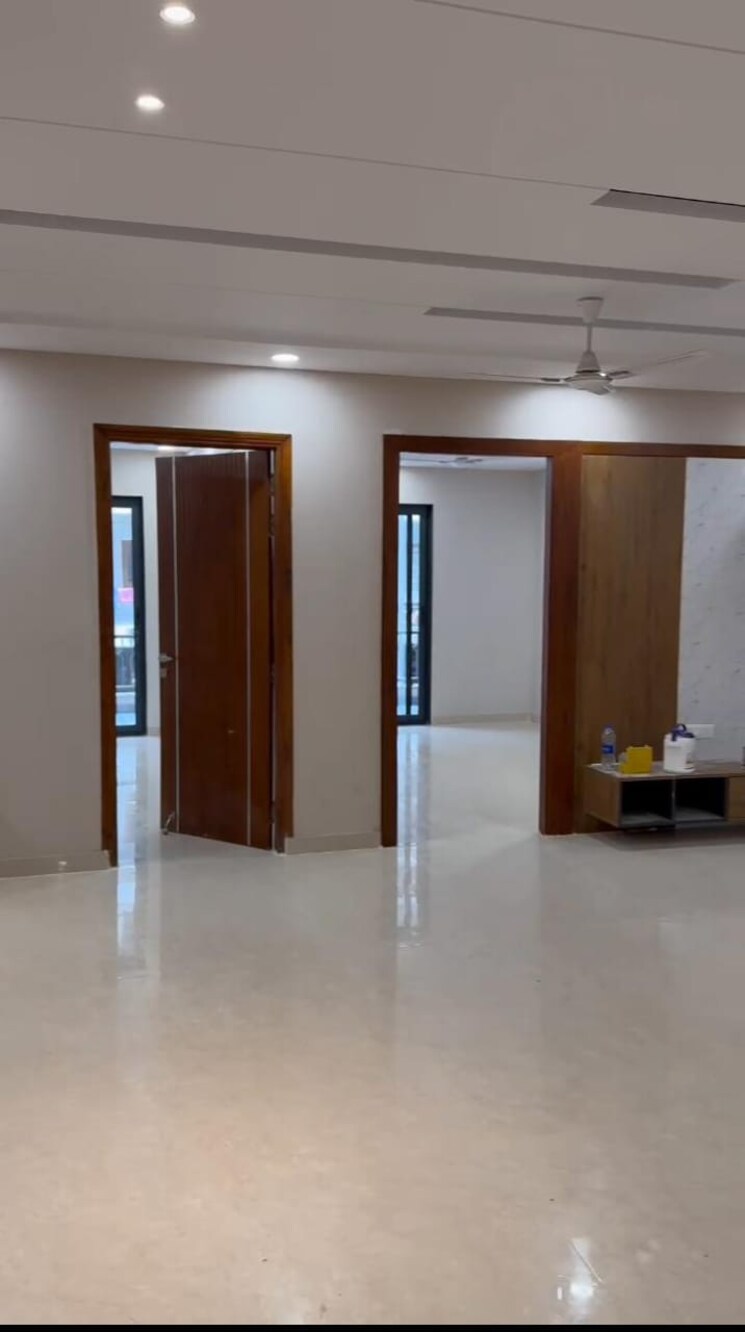 Room, tdi-the-retreat 4 Bedroom 270 Sq.Ft. Builder Floor In Sector 89 Faridabad 8967366