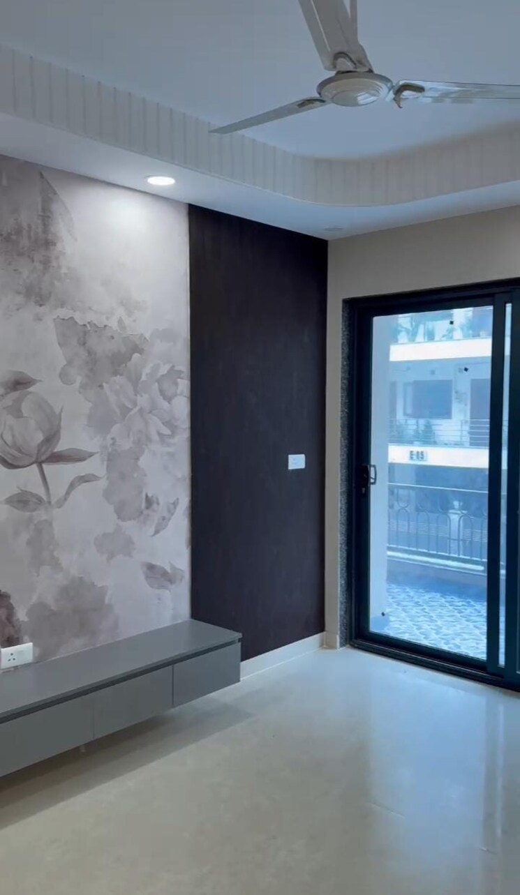 Room, tdi-the-retreat 4 Bedroom 270 Sq.Ft. Builder Floor In Sector 89 Faridabad 8967366