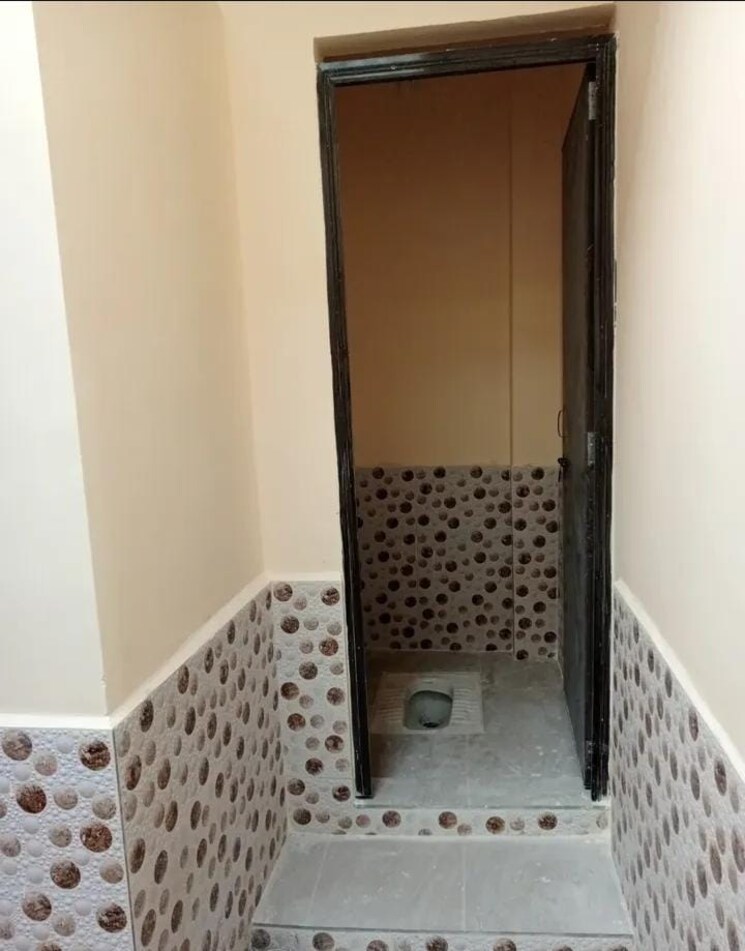 Bathroom, sector 35 3 Bedroom 2700 Sq.Ft. Builder Floor In Sector 35 Faridabad 8967772