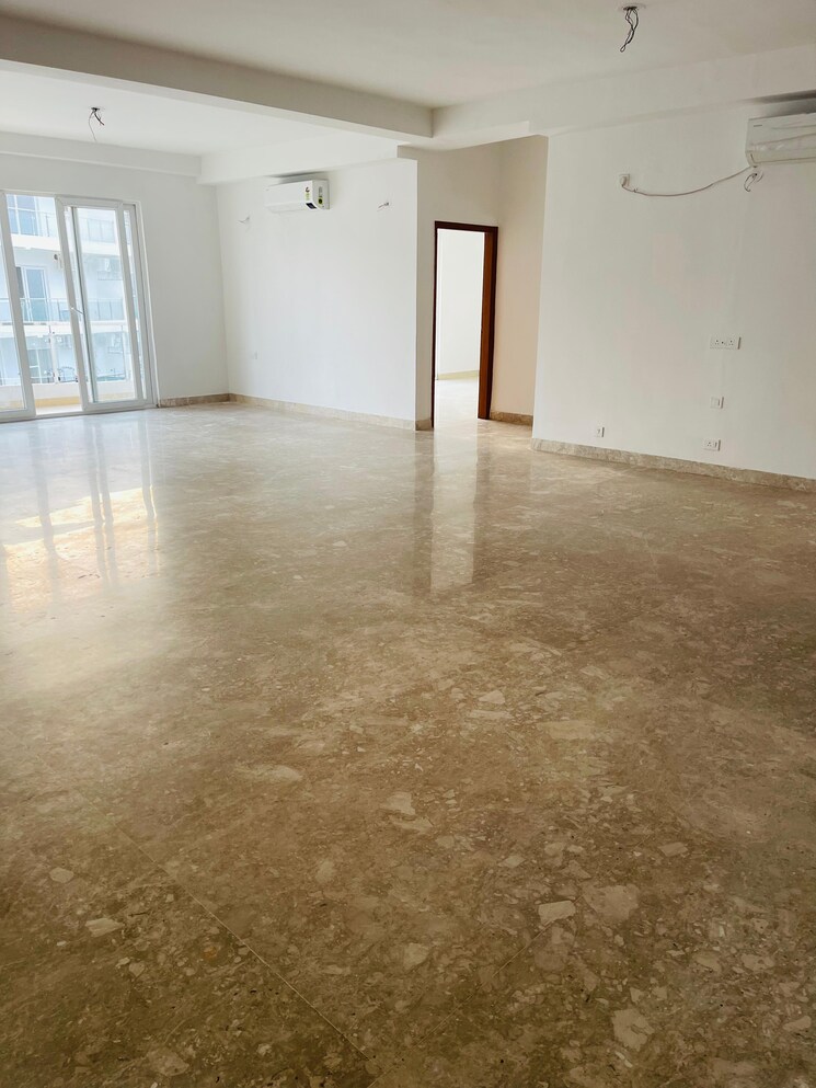 Room, ss-linden 5 Bedroom 3420 Sq.Ft. Builder Floor In Sector 84 Gurgaon 8967782