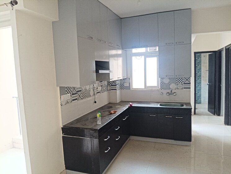 Kitchen, signature-the-serenas 2 Bedroom 724 Sq.Ft. Apartment In Sohna Sector 36 Gurgaon 8967837