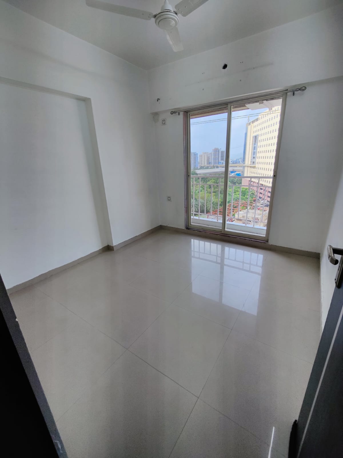 1 BHK + Extra Room Apartment For Rent in Rosa Elite