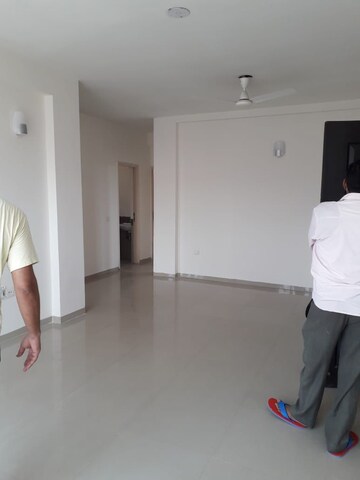 Bathroom in 3 BHK Apartment at Pioneer Park Phase 1, Sector 61 – for Rent