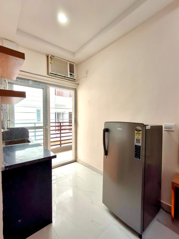 Kitchen, spaze-palazo 1 RK 400 Sq.Ft. Builder Floor In Sector 69 Gurgaon 8967856