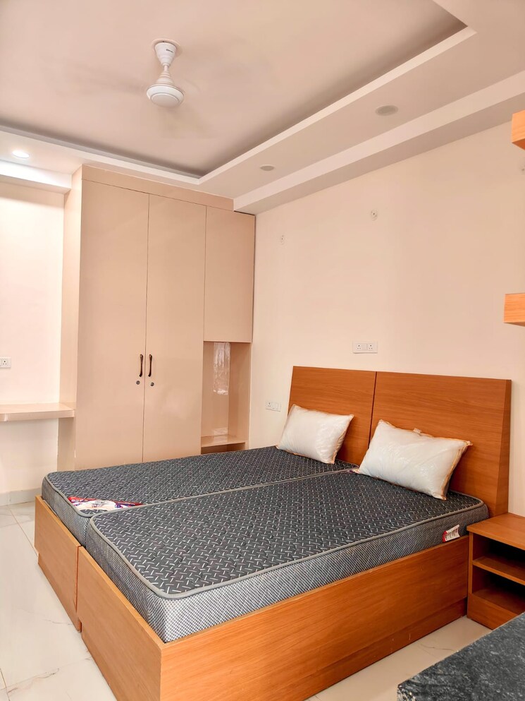 Bedroom, spaze-palazo 1 RK 400 Sq.Ft. Builder Floor In Sector 69 Gurgaon 8967856