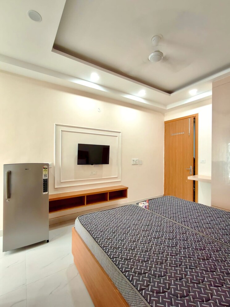 Bedroom, spaze-palazo 1 RK 400 Sq.Ft. Builder Floor In Sector 69 Gurgaon 8967856
