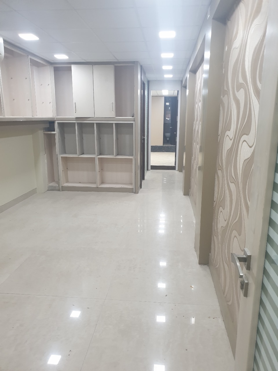 Retail Shop For Sale in Fort