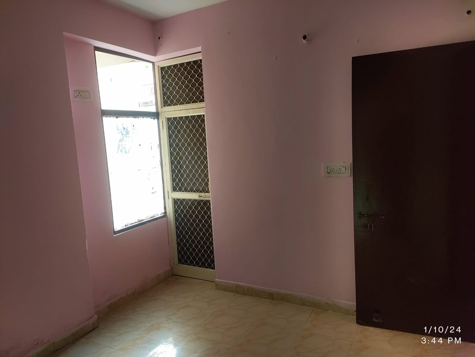 2 BHK + Pooja Room 800 Sq.Ft. Builder Floor in Adore Happy Homes