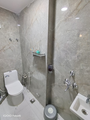 Master Bedroom in 2 BHK Apartment at Awas Vikas Complex, Vasundhara Sector 17 – for Sale